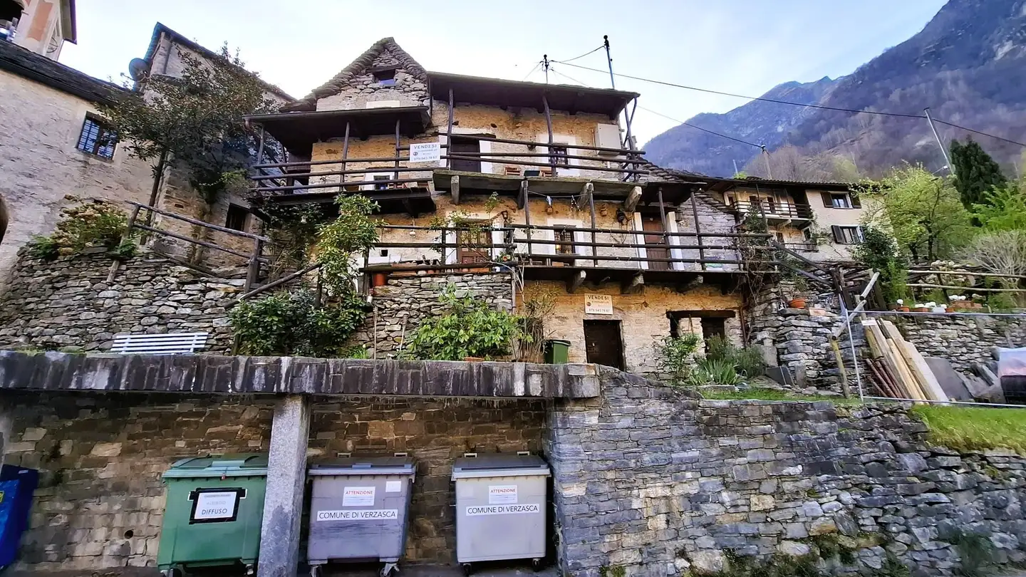 Single house for sale - 6631 Corippo