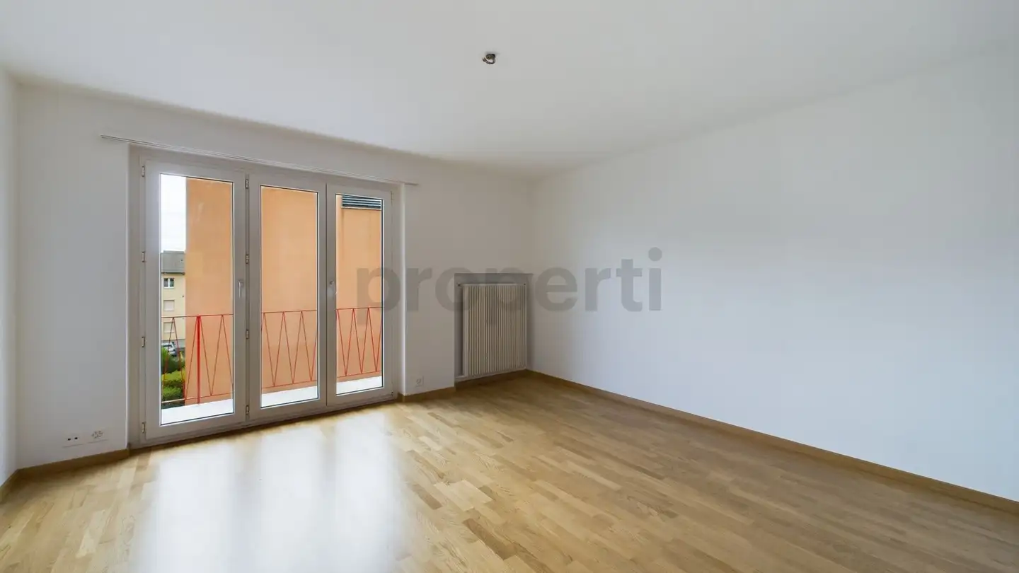 Residential building for sale - 4513 Langendorf