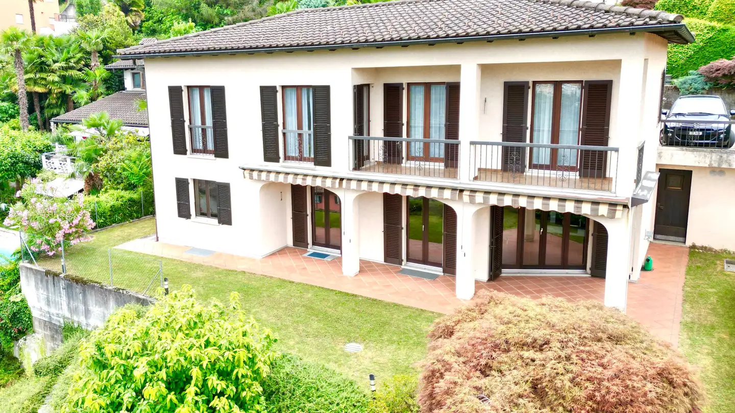 Villa for sale - 6964 Davesco-Soragno