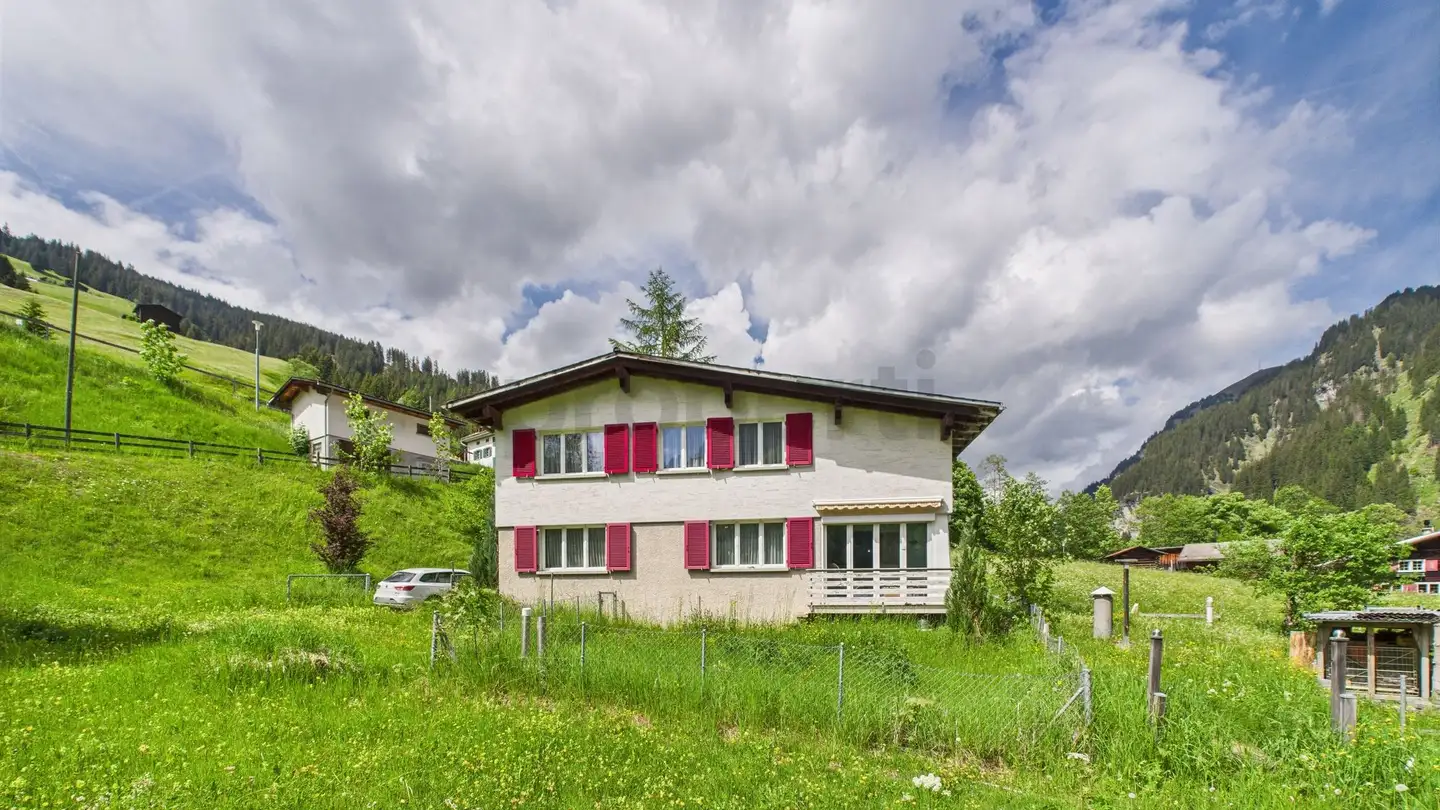 Single house for sale - 7107 Safien Platz