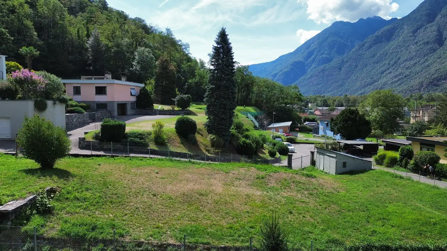 Constructible plot for sale - 6703 Osogna - Photo 2
