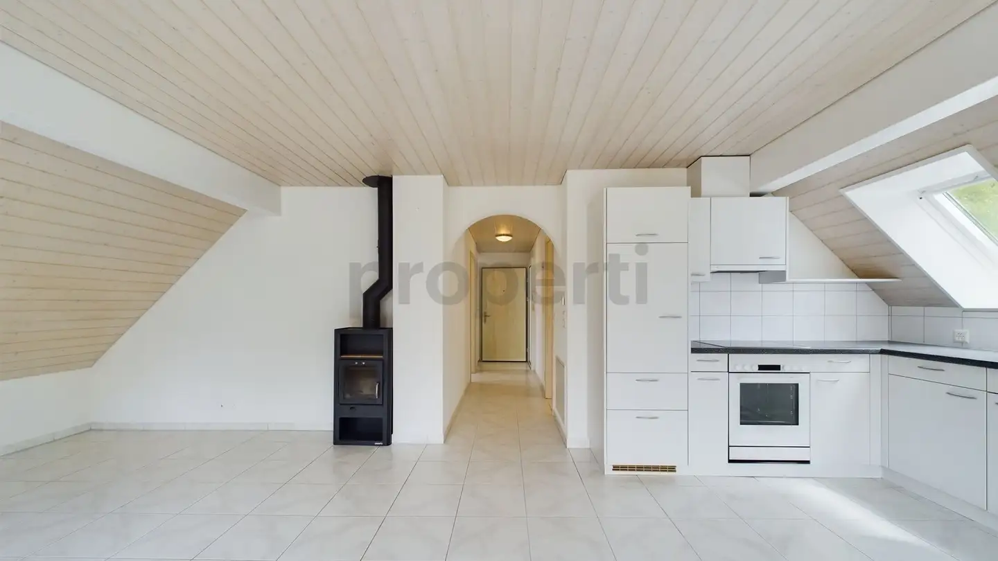 Dachgeschosswohnung mieten - 4247 Grindel