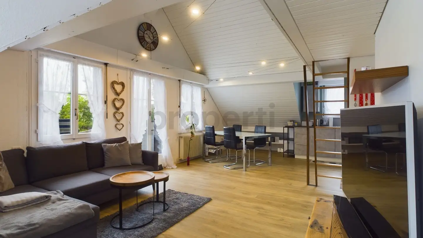 Wohnung mieten - 3628 Uttigen