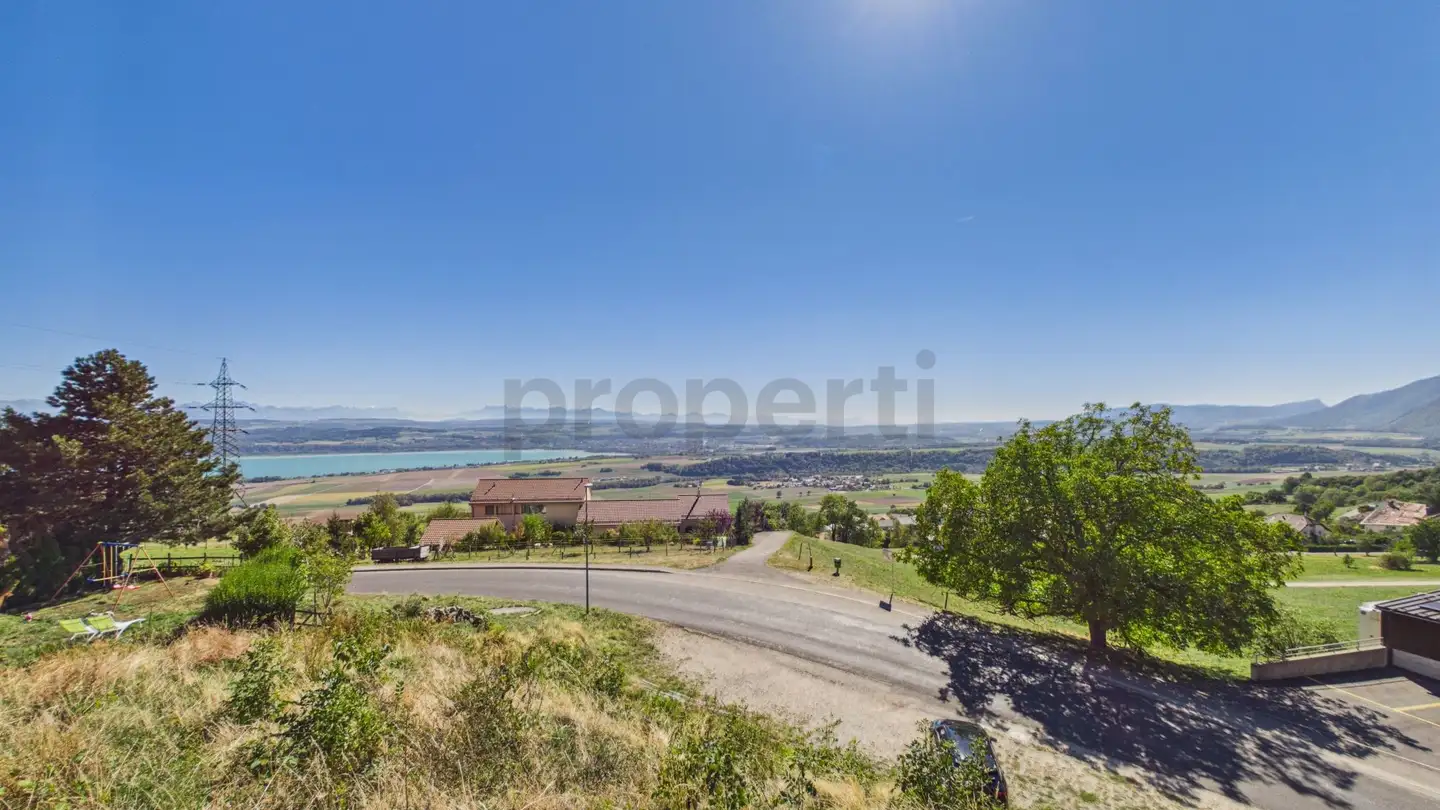 Constructible plot for sale - 1423 Villars-Burquin