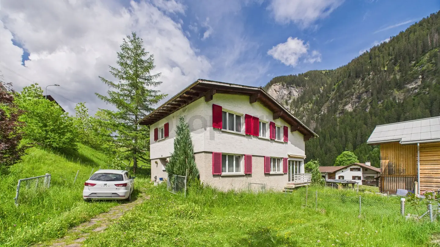 Single house for sale - 7107 Safien Platz