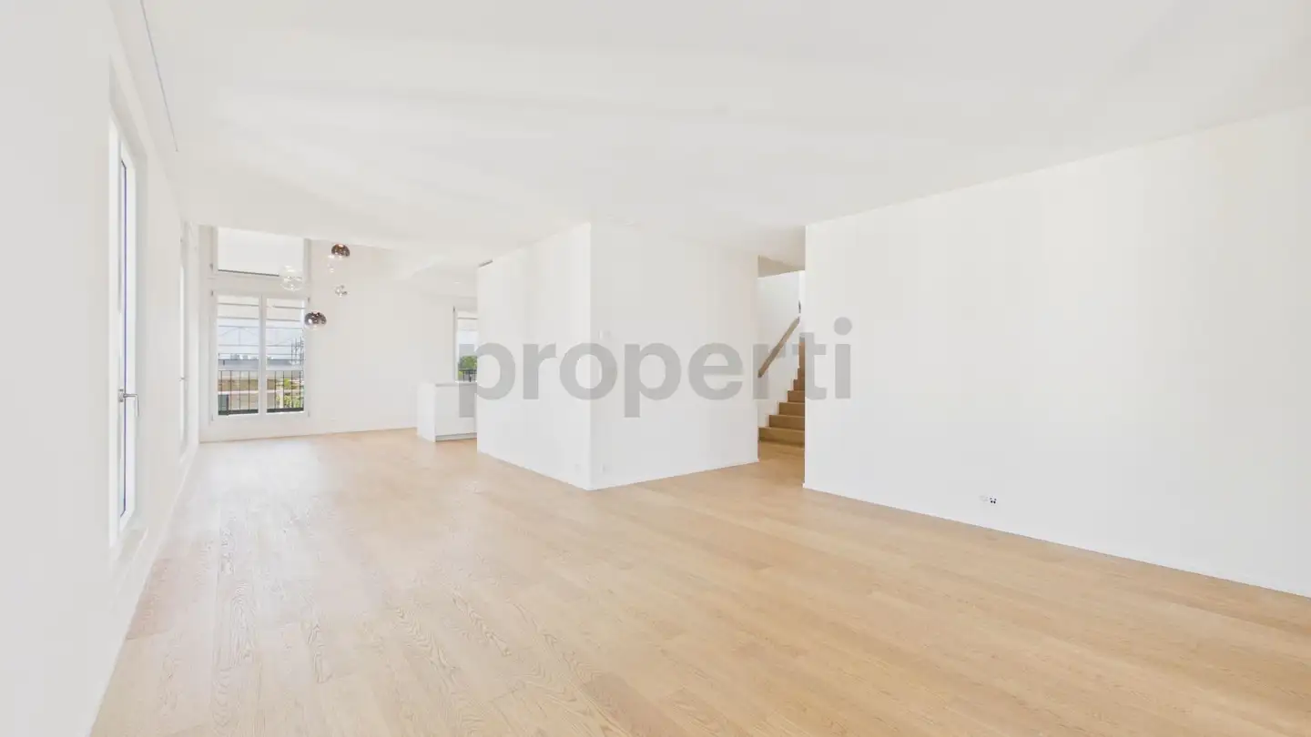 Penthouse for rent - 4153 Reinach BL