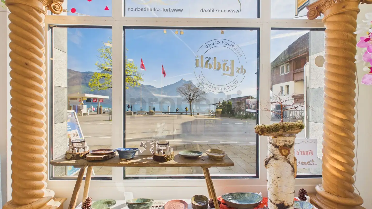 Office space for sale - 6375 Beckenried - Photo 2