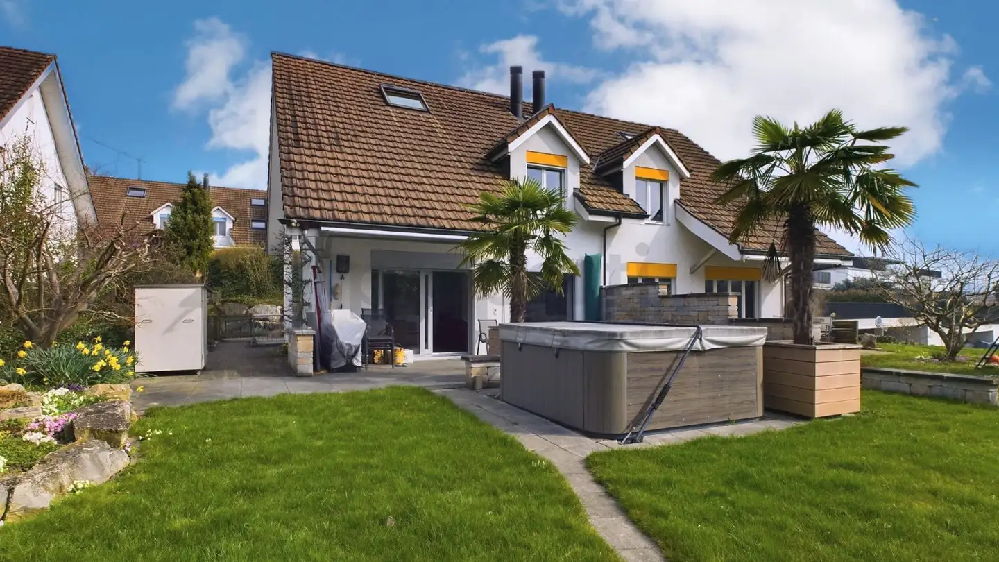 Residential building for rent - 5304 Endingen