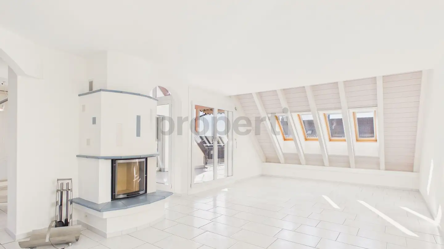 Appartement à louer - 8103 Unterengstringen