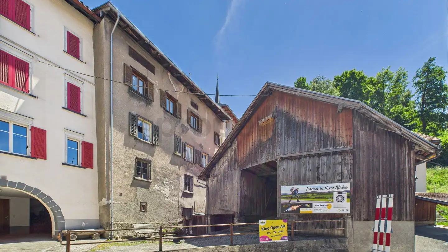 Row house for sale - 7015 Tamins