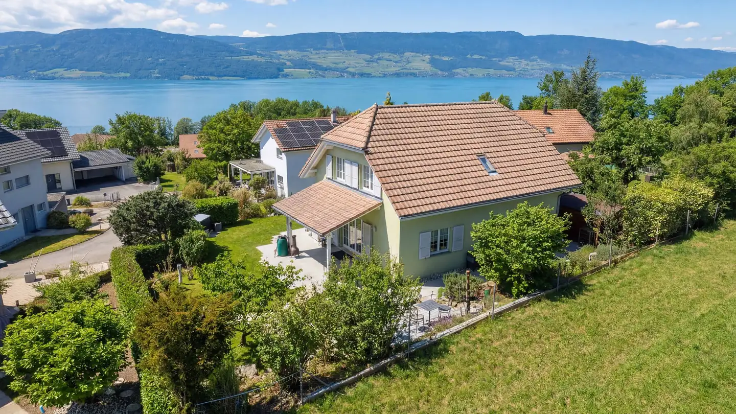 Villa in vendita - 1474 Châbles FR