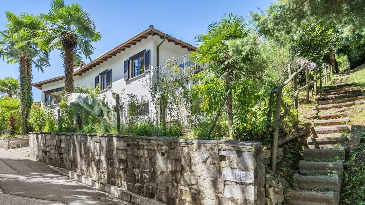 Single house for sale - 6914 Carona