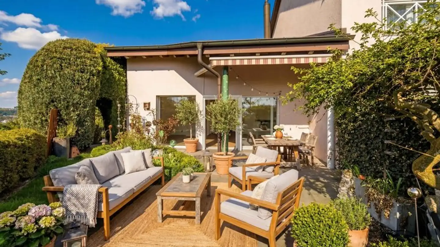 Stepped house for sale - 6033 Buchrain