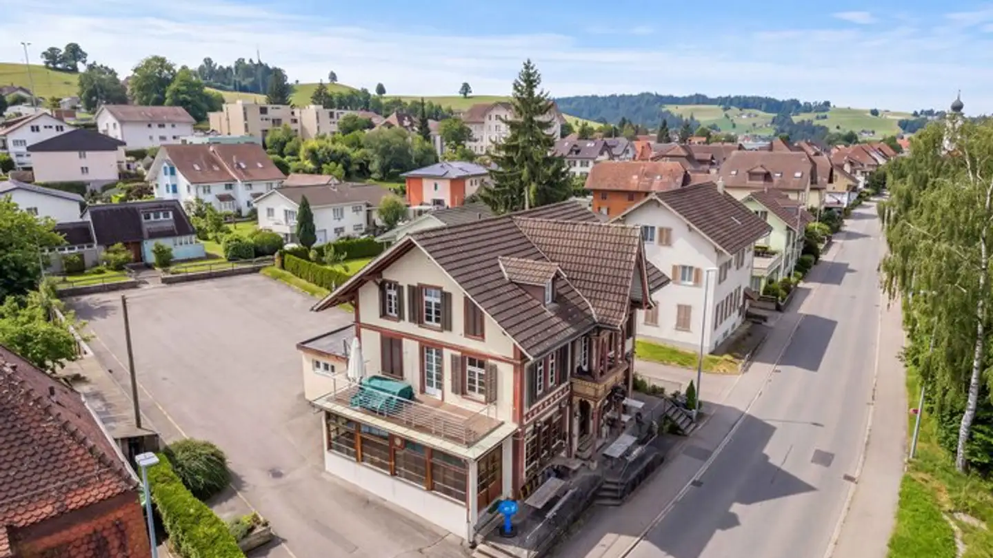 Residential building for sale - 4950 Huttwil