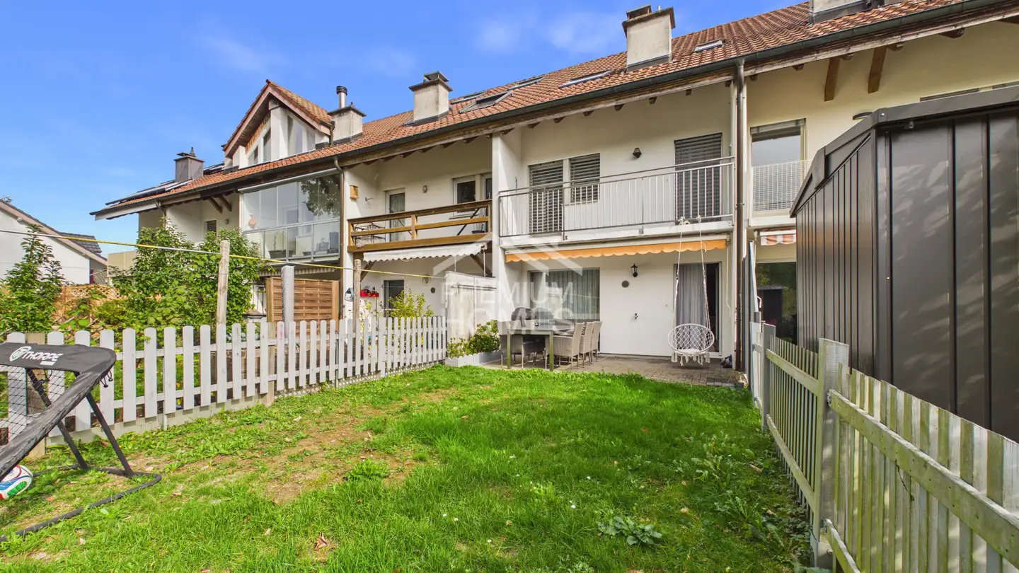 Row house for sale - 5014 Gretzenbach
