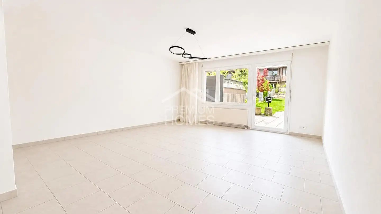 Row house for sale - 5242 Birr - Photo 2