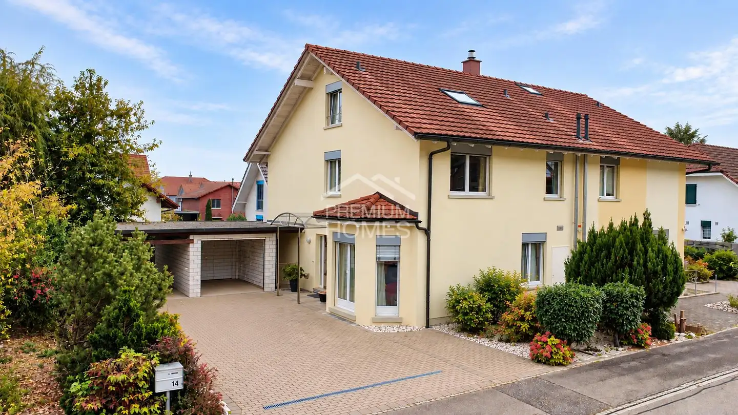 Semi-detached house for sale - 4512 Bellach