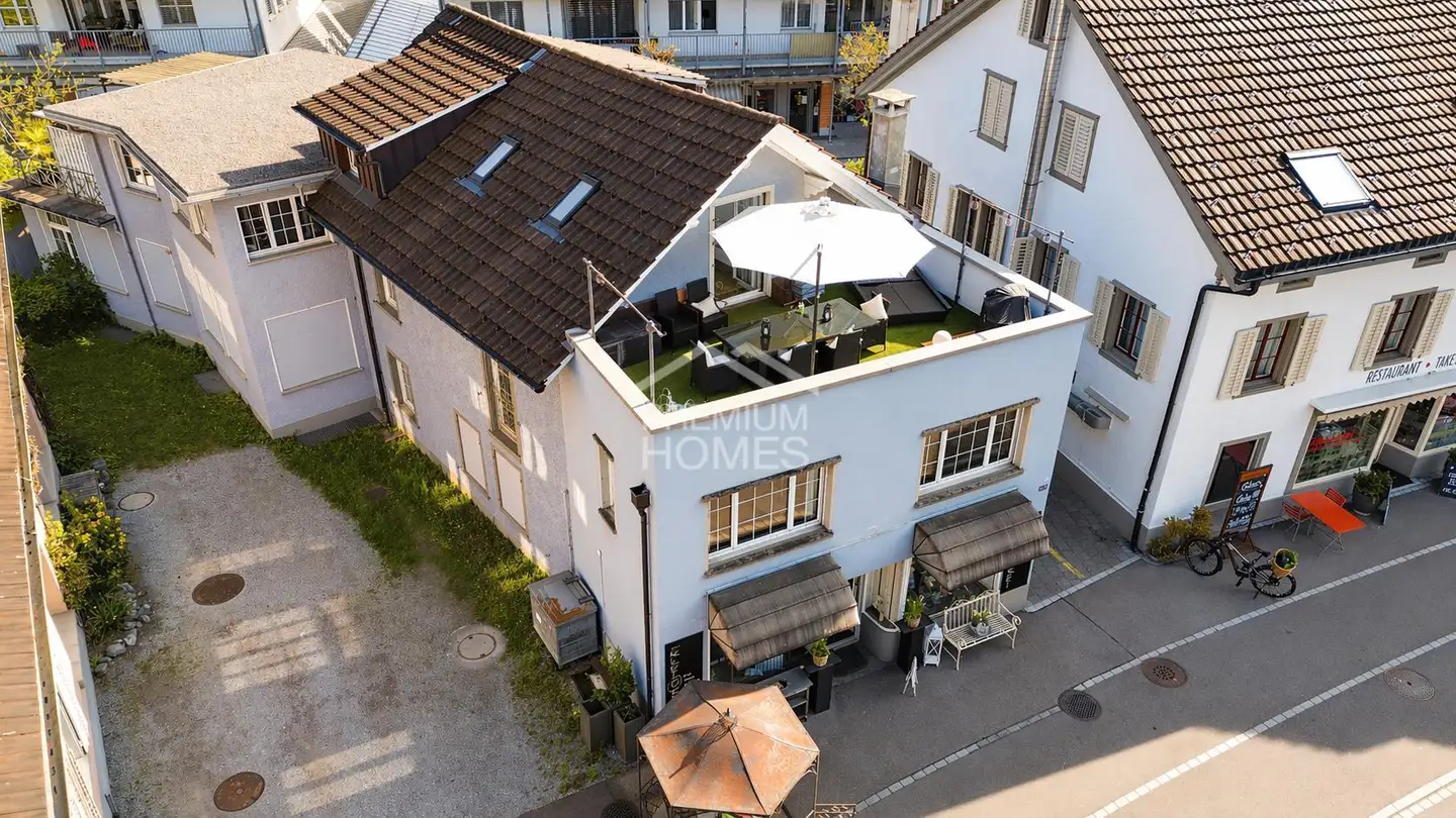 Edificio residenziale in vendita - 8330 Pfäffikon ZH