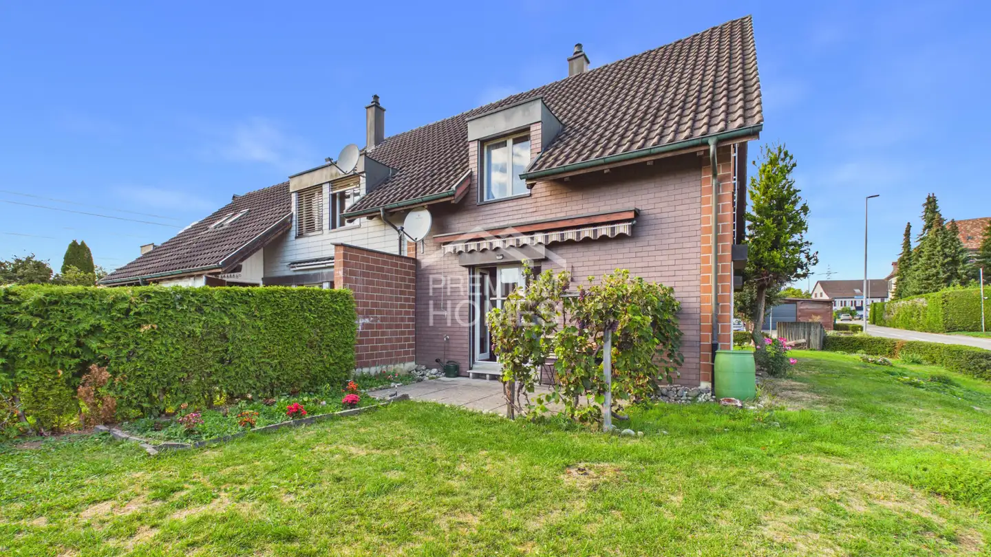 Row house for sale - 8566 Neuwilen