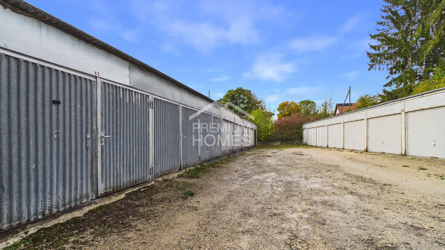 Single garage for sale - 2720 Tramelan