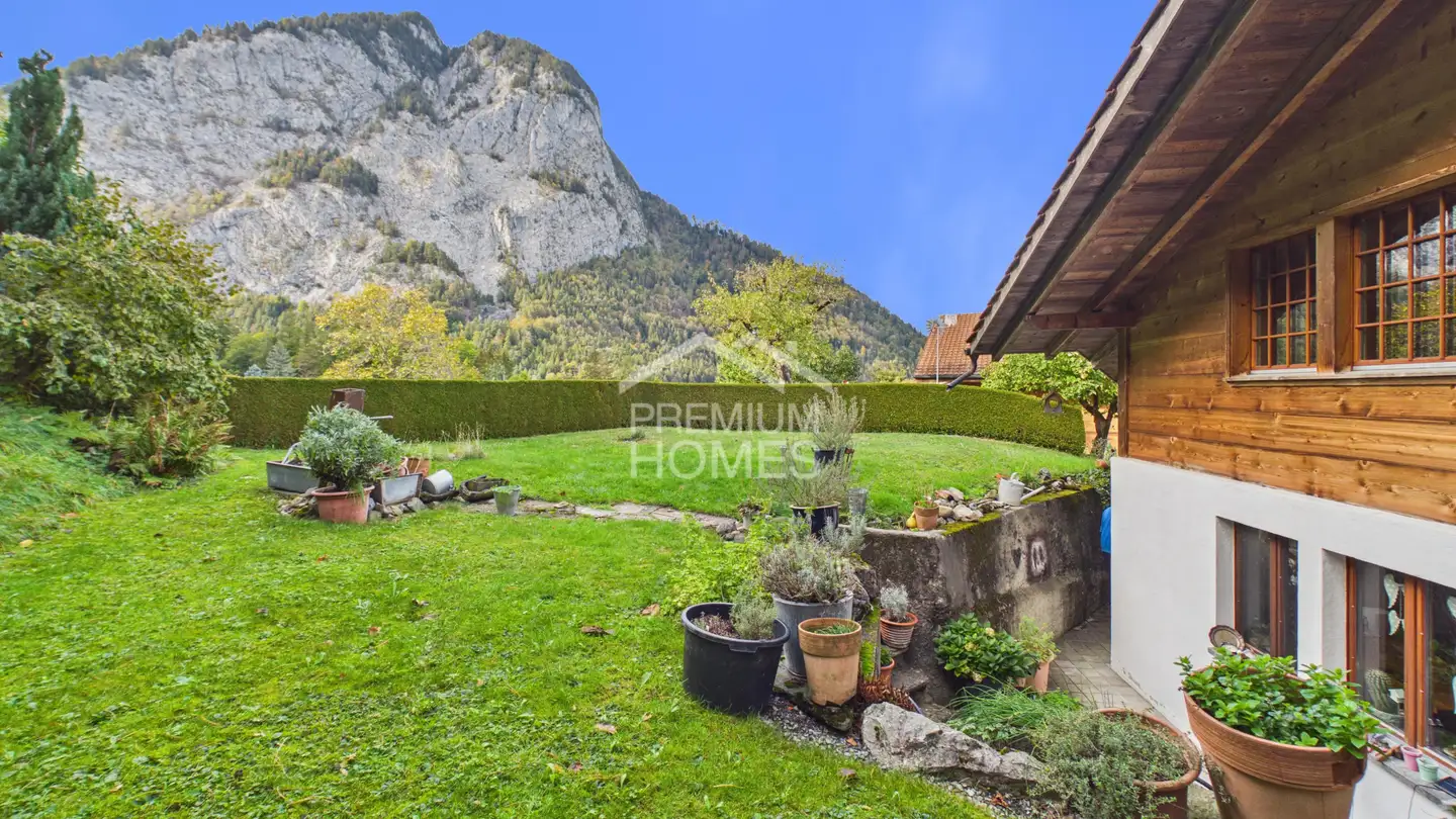 Residential building for sale - 3752 Wimmis