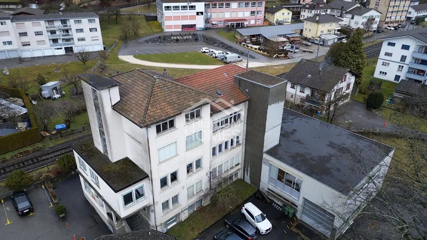 Commercial à vendre - 2735 Malleray