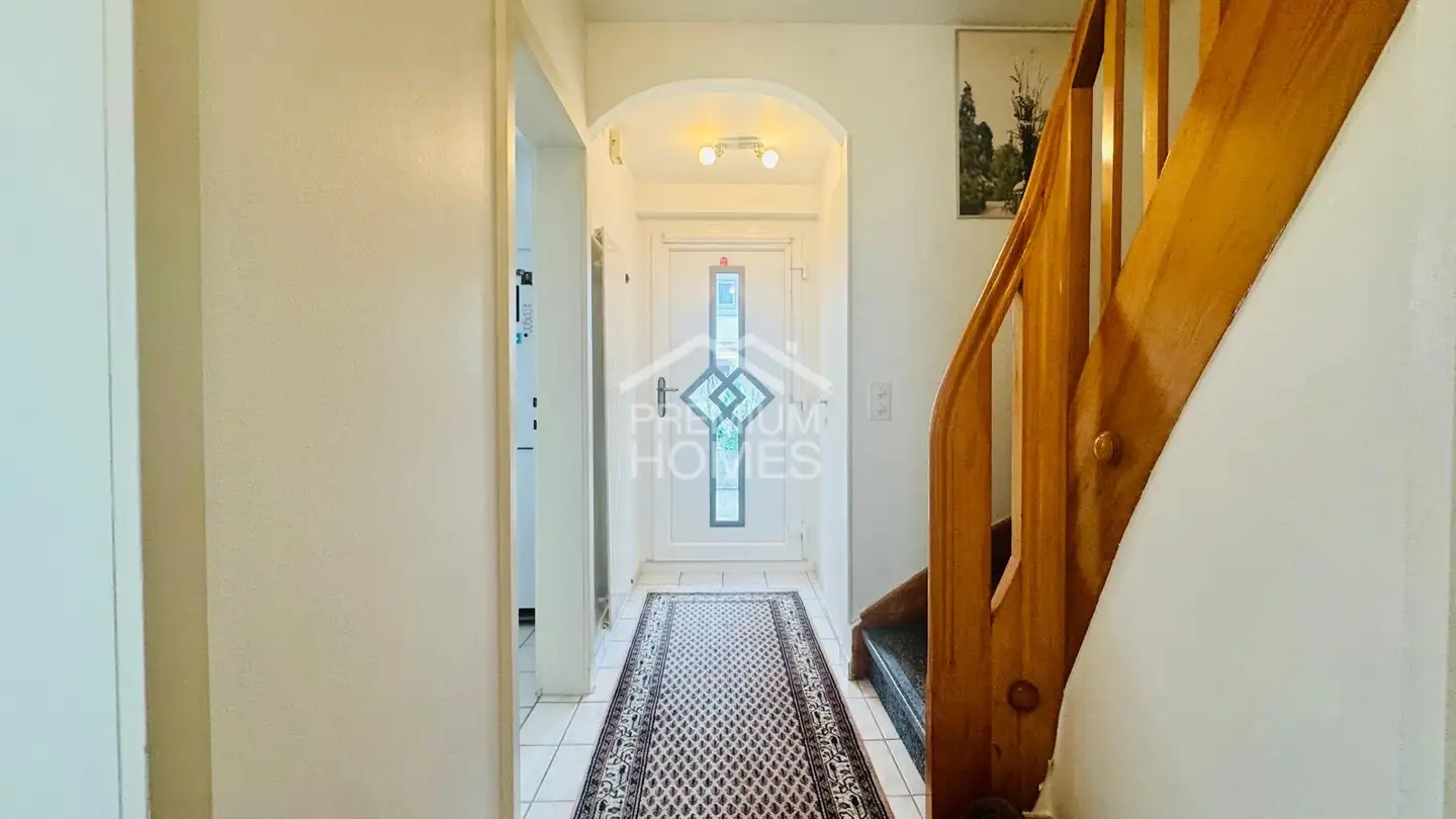 Row house for sale - 4153 Reinach BL