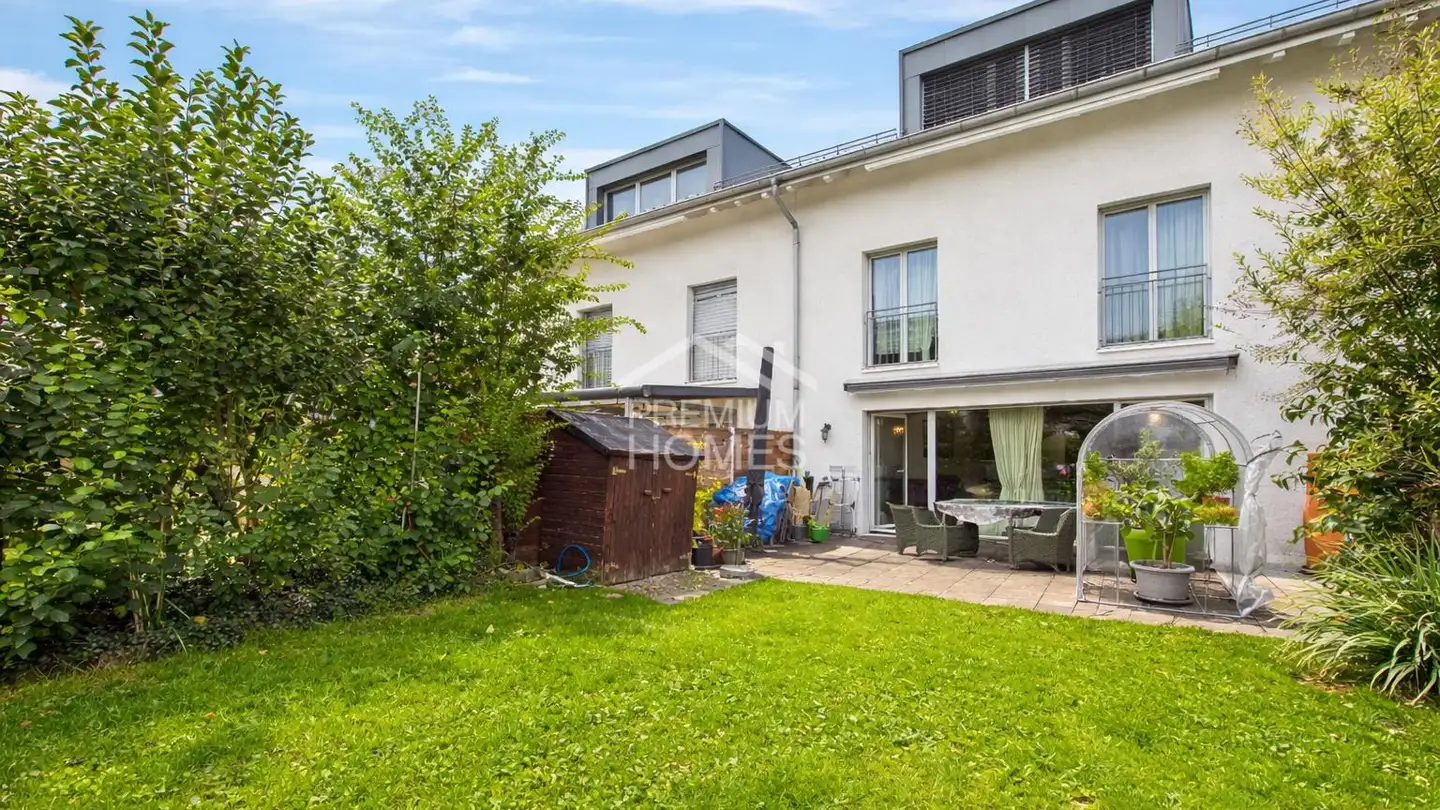 Row house for sale - 8302 Kloten