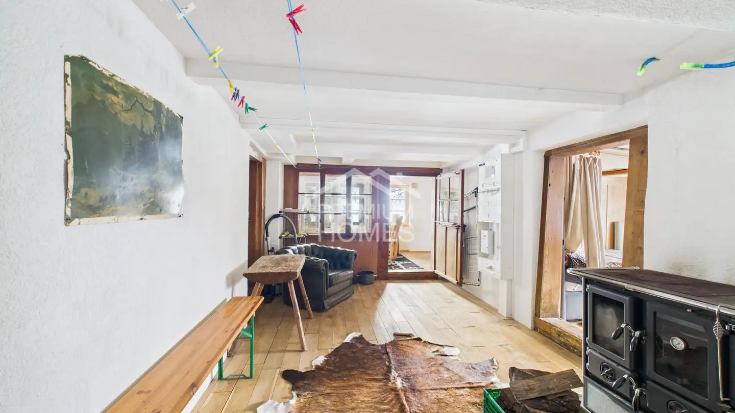 Semi-detached house for sale - 3818 Grindelwald - Photo 4