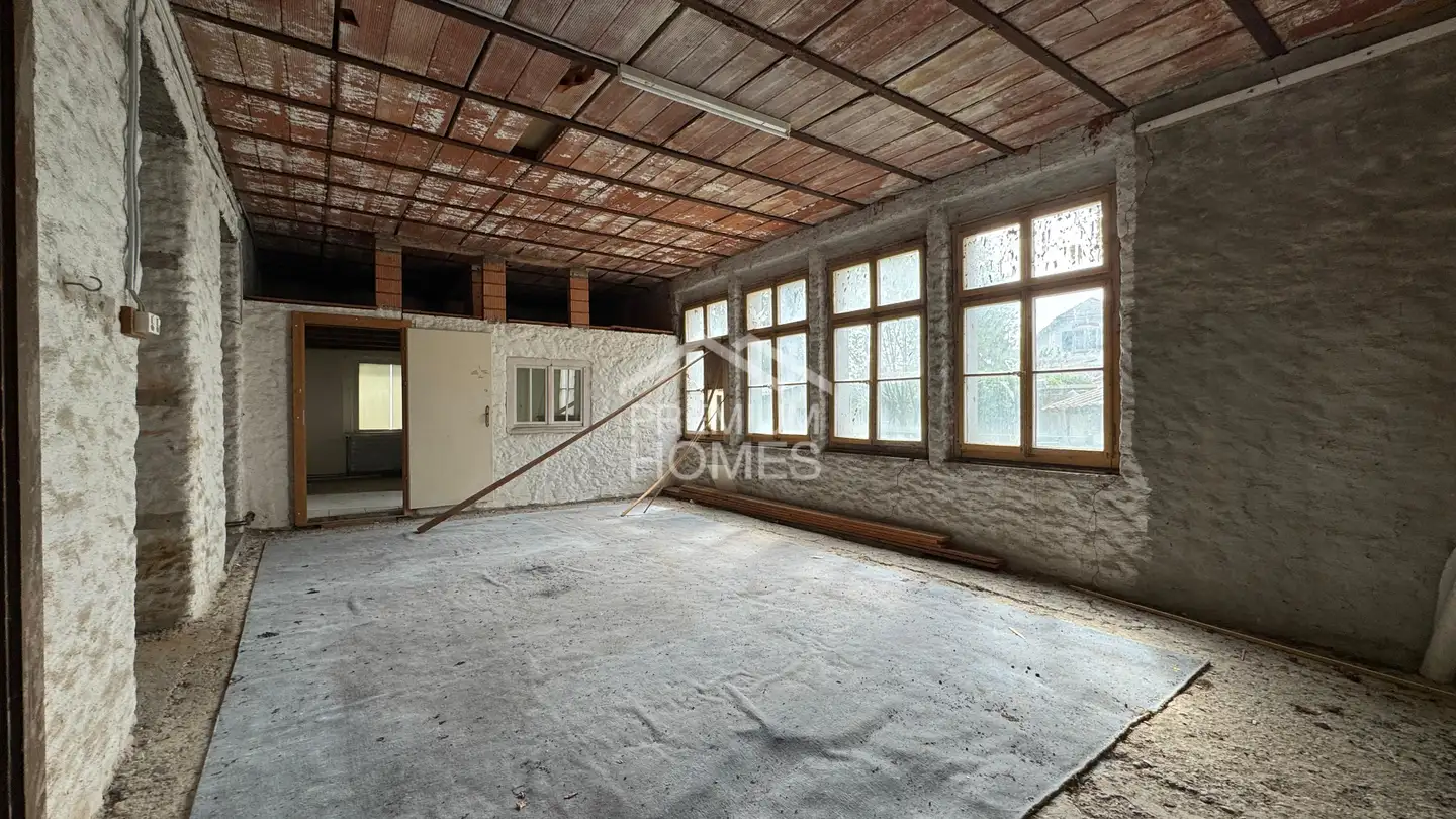 Residential building for sale - 2545 Selzach - Photo 2