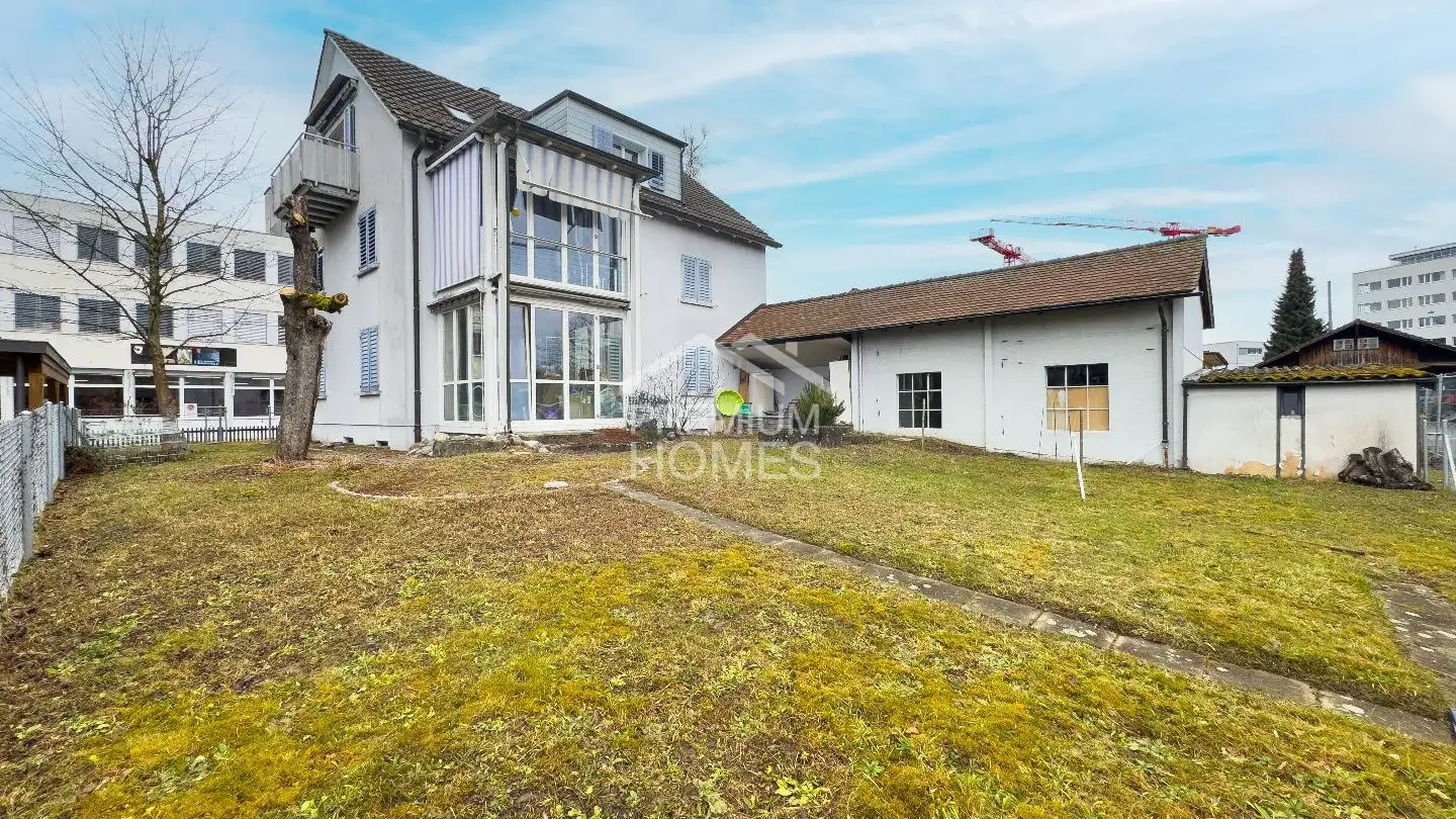 Residential building for sale - 8400 Winterthur