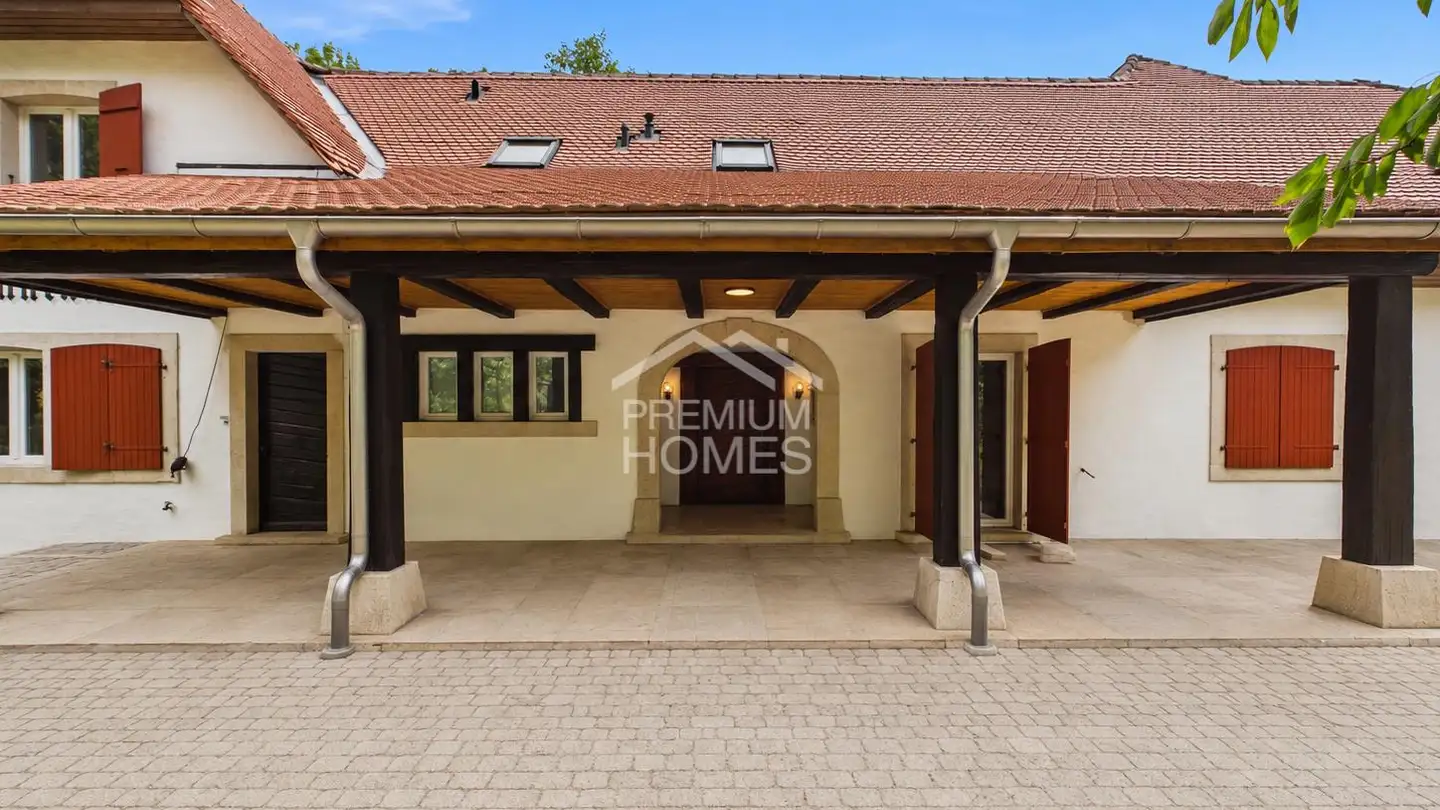 Restaurant for sale - 2762 Roches BE - Photo 2