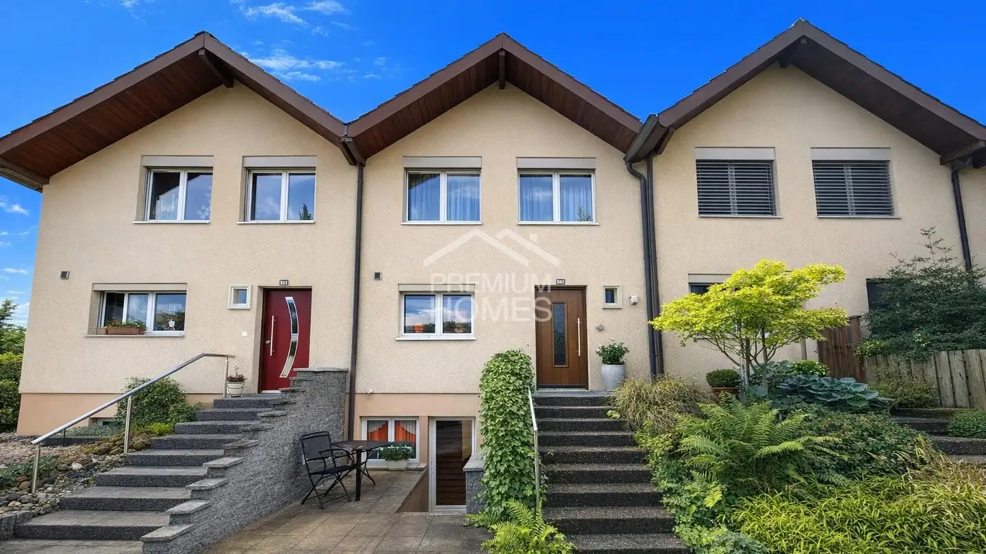 Row house for sale - 3252 Worben