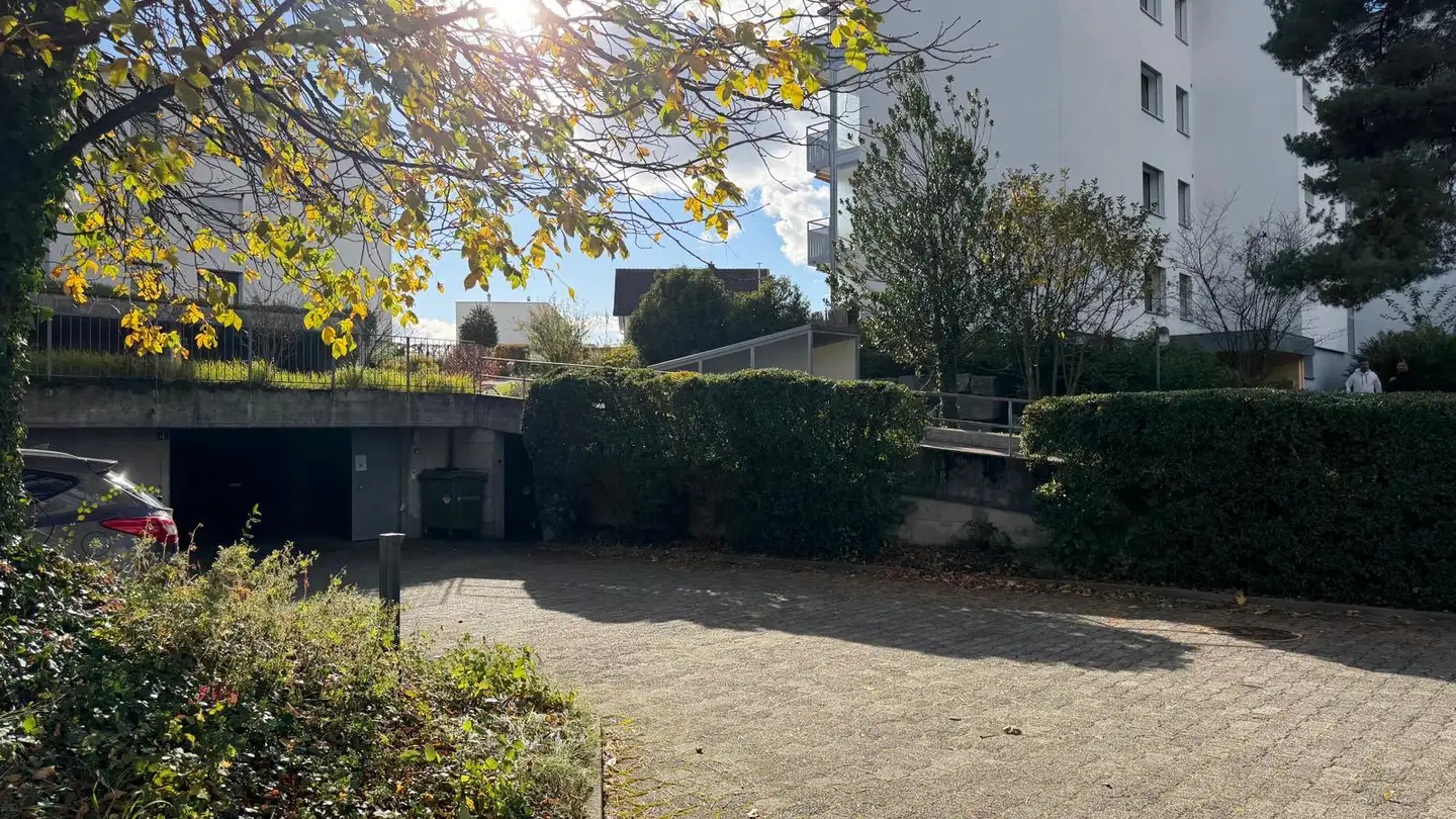 Tiefgaragenstellplatz mieten - Hubring 42, 8303 Bassersdorf - Foto 2