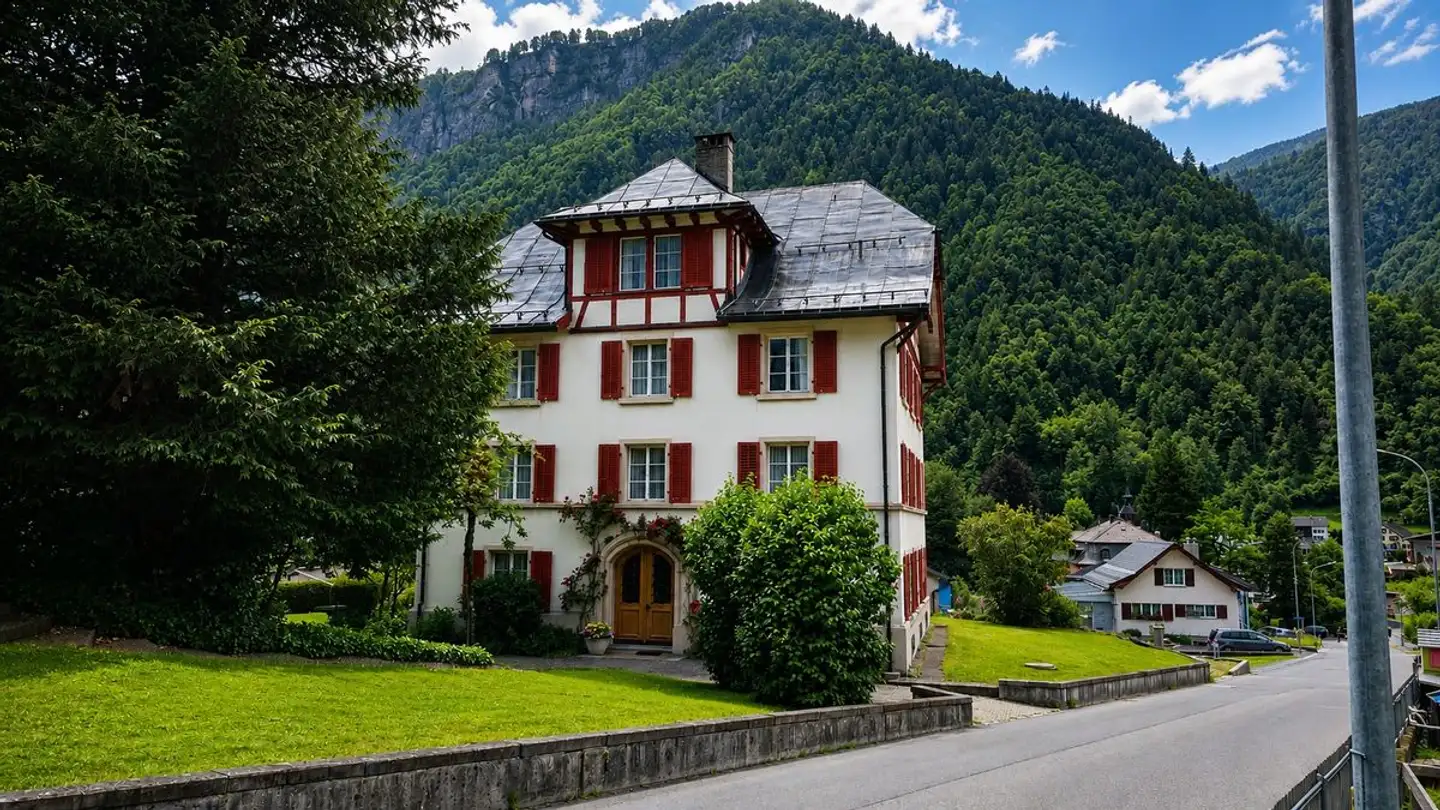 Mehrfamilienhaus mieten - Seggenstrasse 1, 8783 Linthal