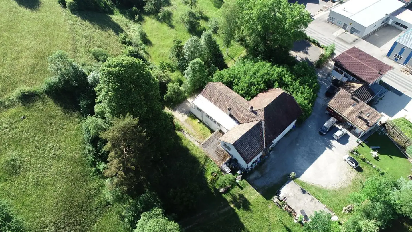Edificio residenziale in vendita - Cagreu 1b, 2742 Perrefitte - Foto 2
