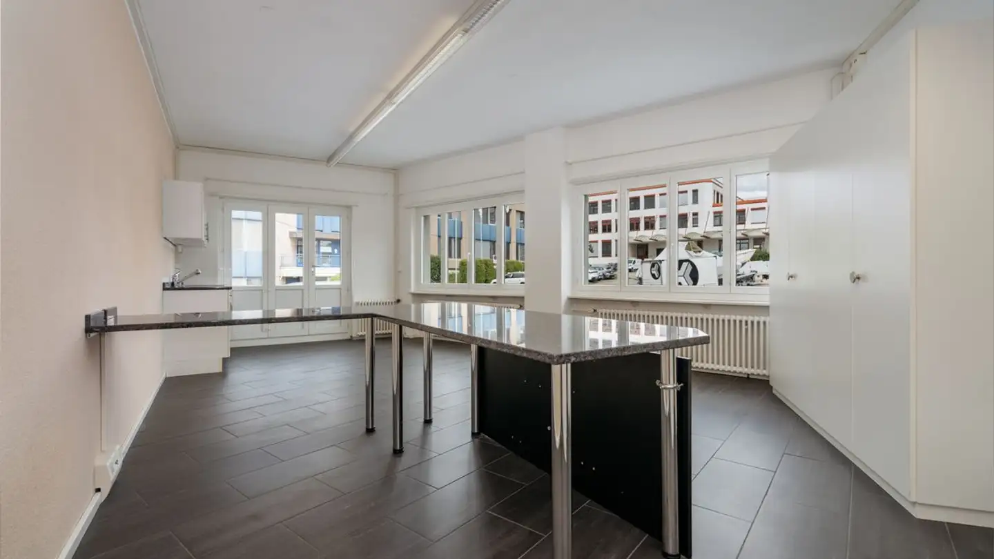 Negozio in affitto - 8306 Brüttisellen