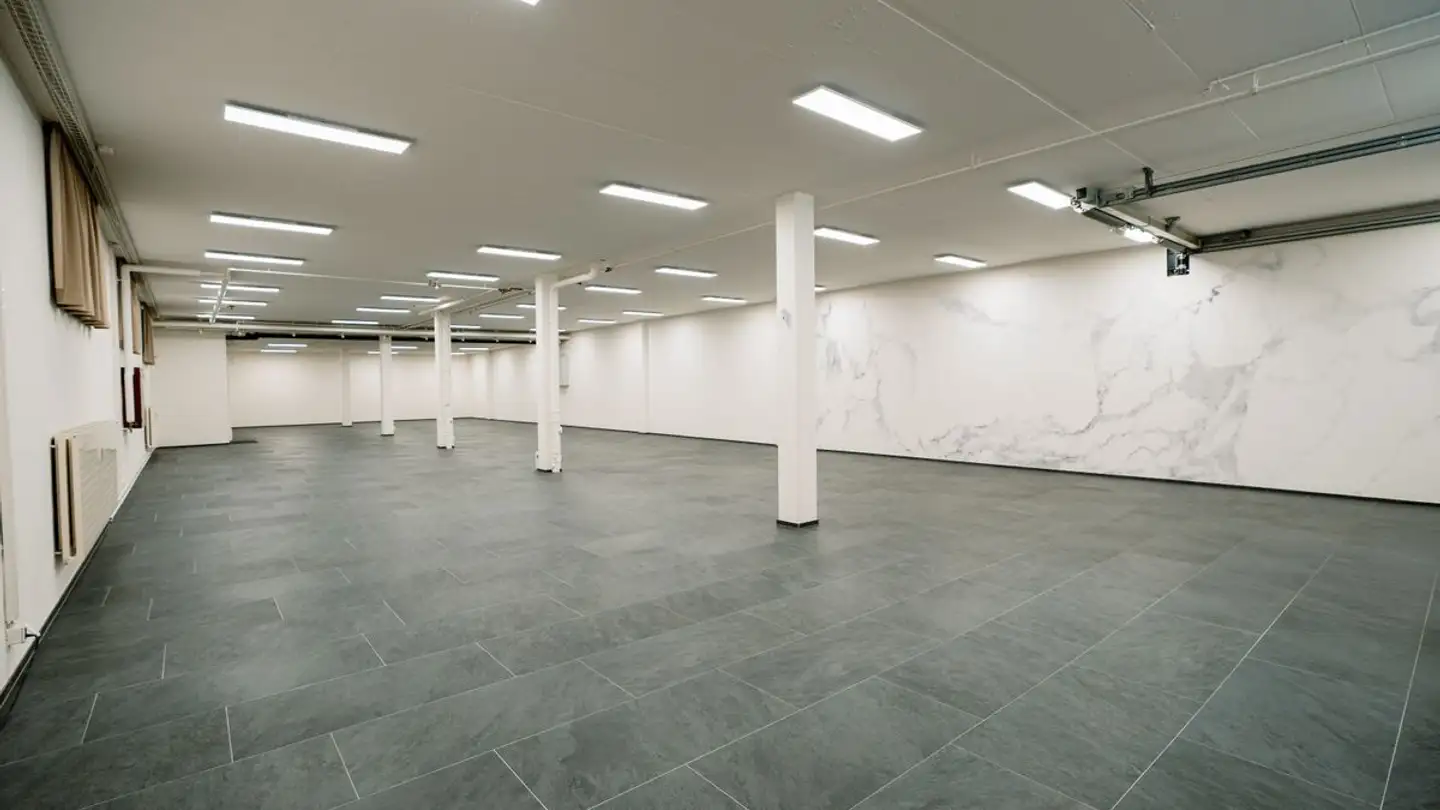 Kaufhaus kaufen - 6340 Baar