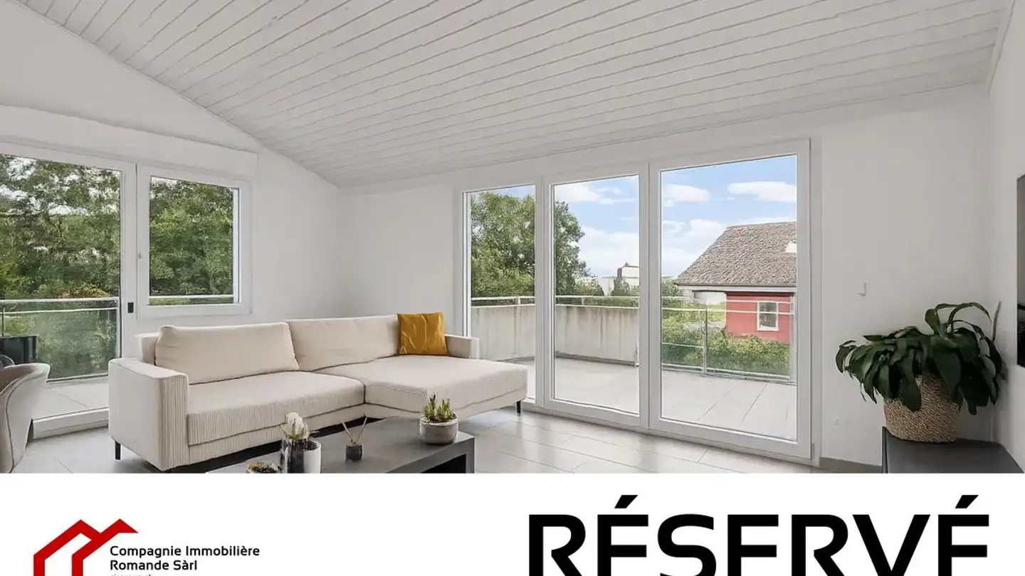 Apartment for sale - 1670 Ursy