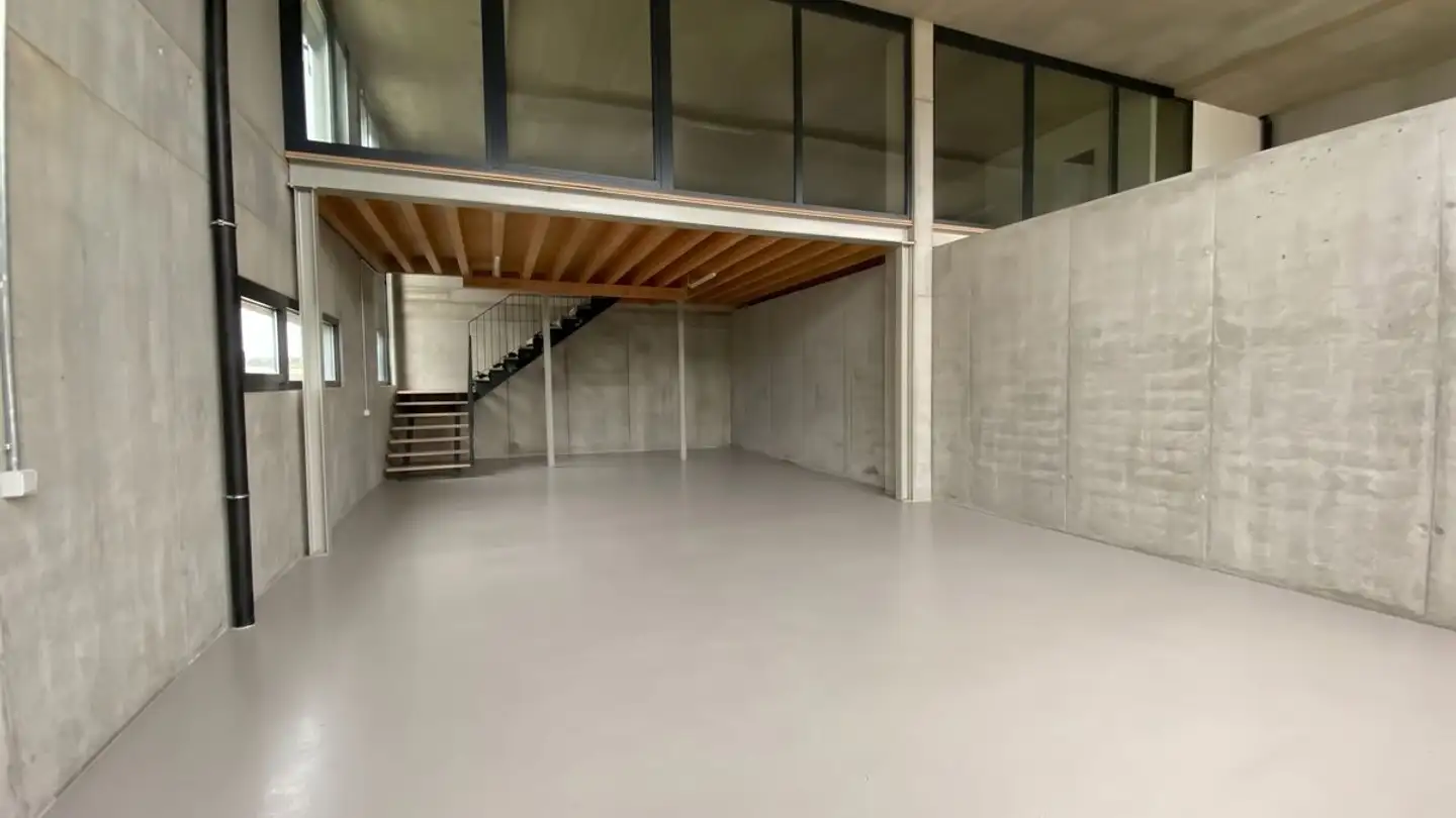 Industrial property for rent - 1566 St-Aubin FR