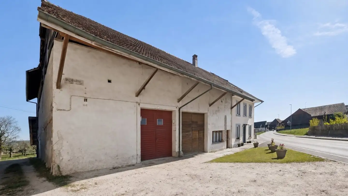 Single house for sale - 1565 Missy