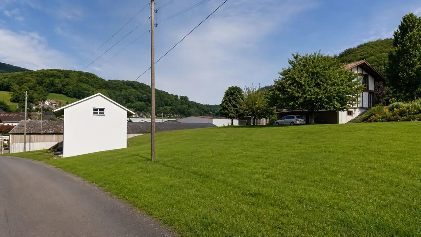 Commercial building plot for sale - Weidenmattweg 5, 4448 Läufelfingen