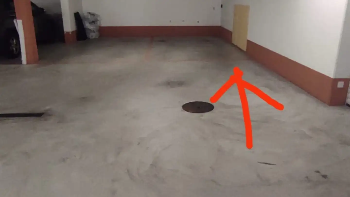 Underground parking space for rent - Steinwiesenstrasse, 8952 Schlieren