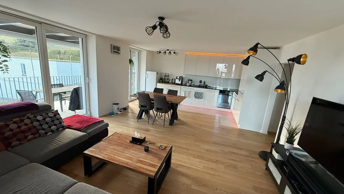 Apartment for rent - Feldblumenstrasse 76, 8134 Adliswil - Photo 2