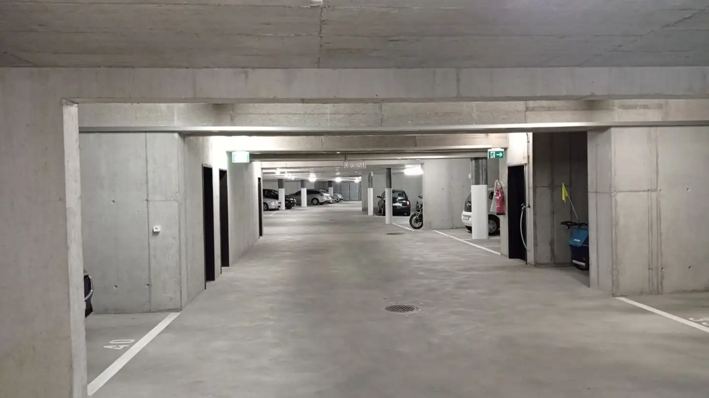 Tiefgaragenstellplatz mieten - Bahnhofstrasse 18, 5300 Turgi - Foto 2