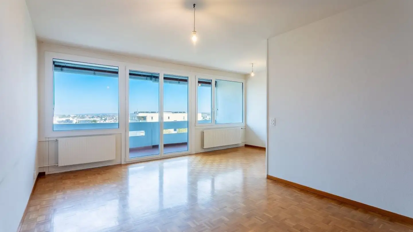 Attic flat for sale - 1020 Renens VD - Photo 2