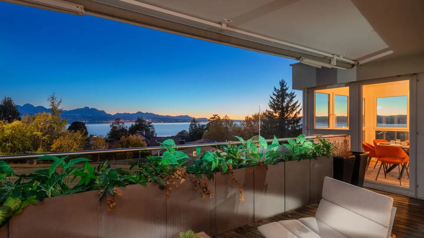 Apartment for sale - 1093 La Conversion