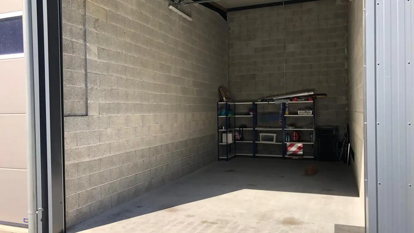 Double garage for rent - 1904 Vernayaz - Photo 3