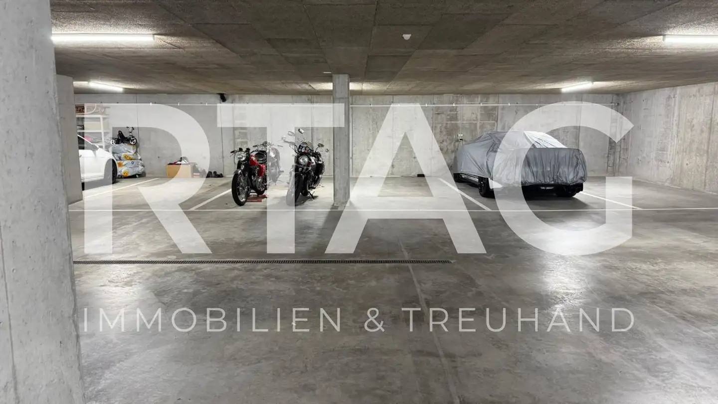 Tiefgaragenstellplatz mieten - Mühlackerstrasse 22, 9436 Balgach