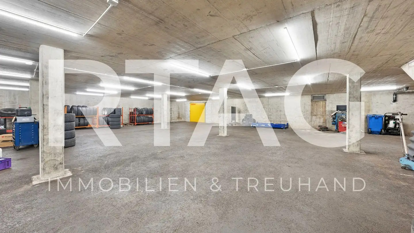 Commercial à louer - Bildstrasse 8, 9030 Abtwil SG